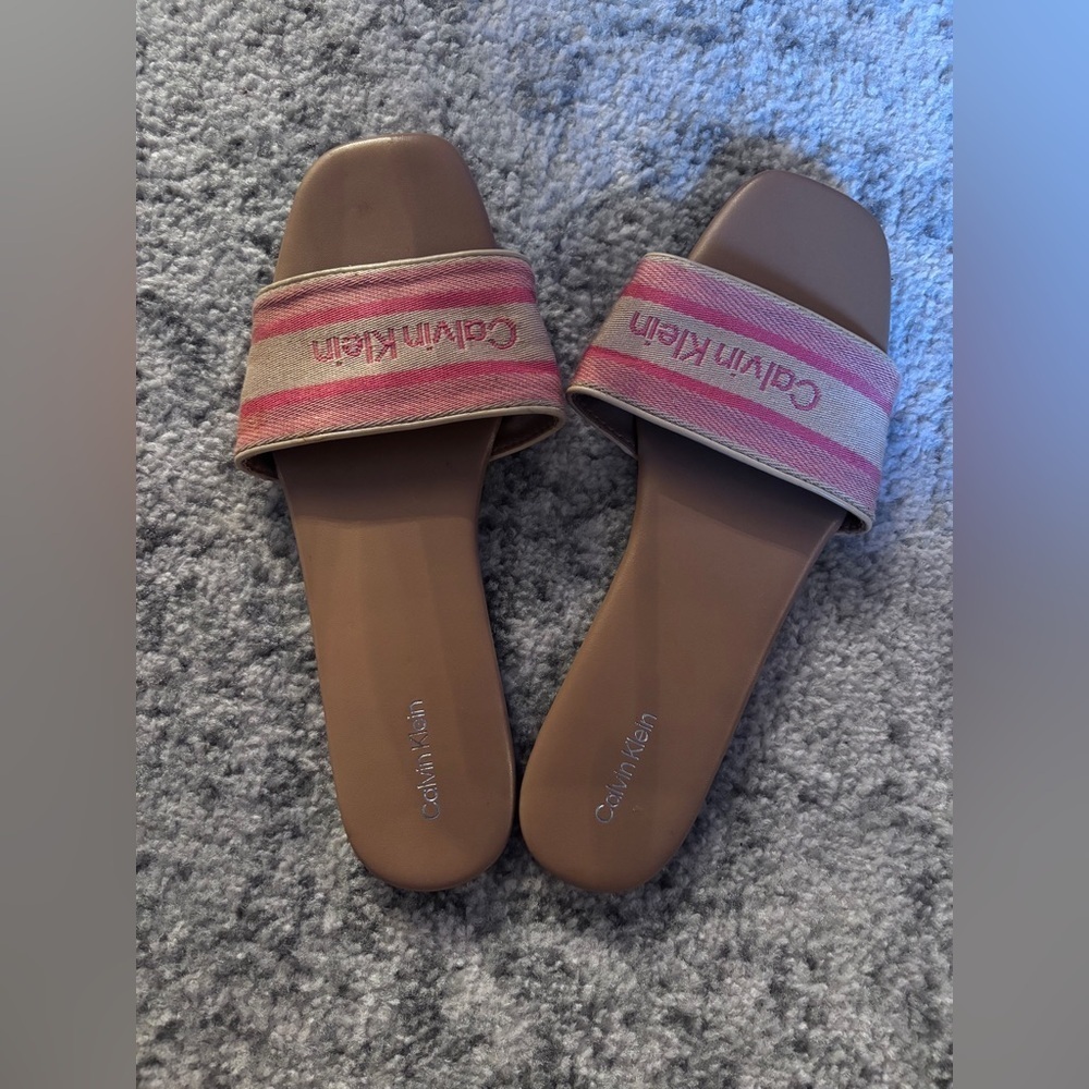 Calvin Klein Logo Slide Sandals Beige Pink Stripe Size: 11M like new
